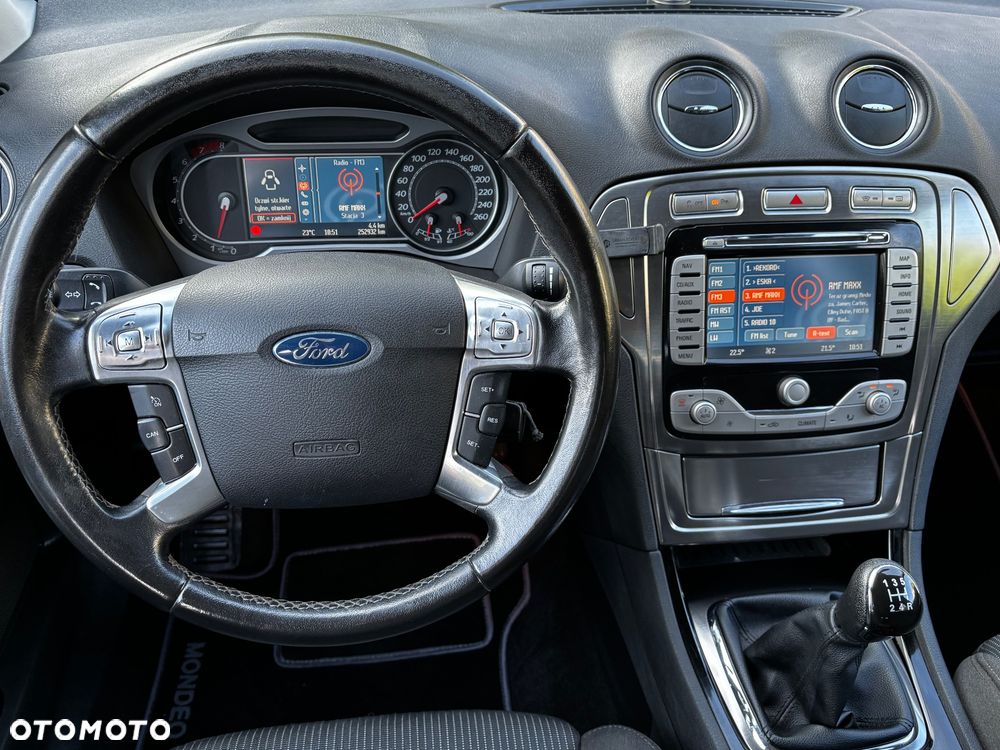 Ford Mondeo 2.0 Titanium - 24
