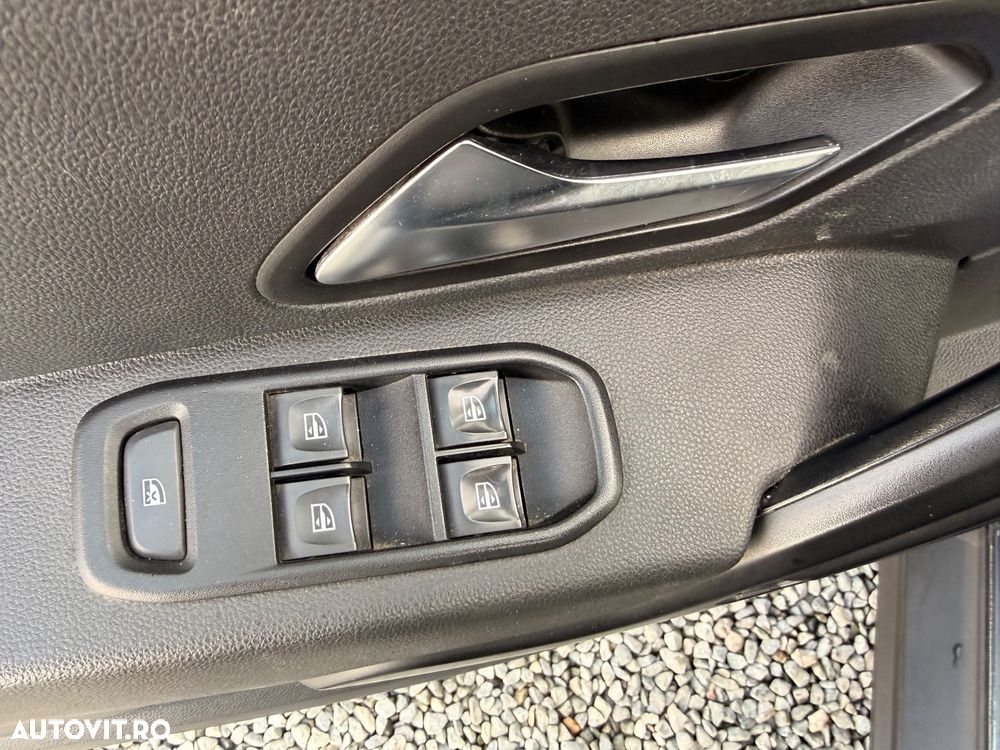 Dacia Duster 1.5 dCi 4x2 Laureate - 16