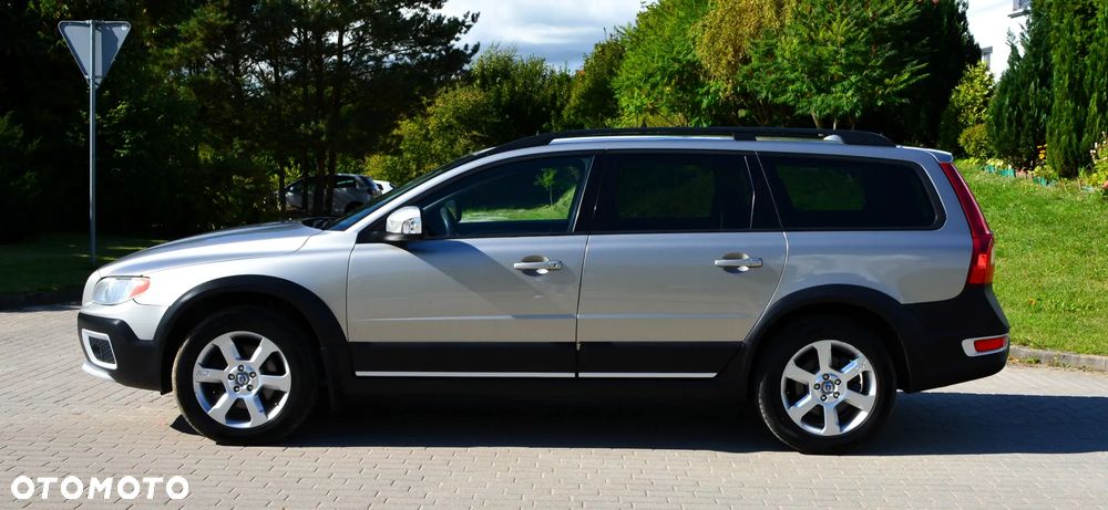 Volvo XC 70 D5 AWD Summum - 4
