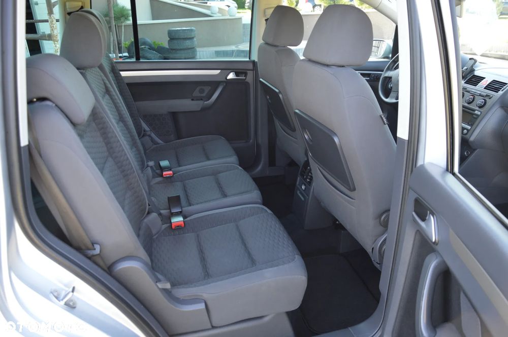 Volkswagen Touran 2.0 TDI United - 23