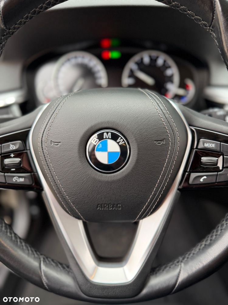 BMW Seria 5 520d xDrive Luxury Line - 15
