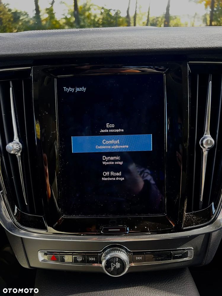 Volvo V90 Cross Country D4 AWD Geartronic - 18