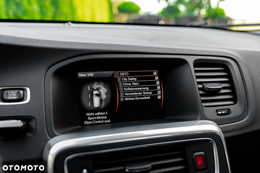 Volvo V60 T6 AWD Geartronic Summum - 38