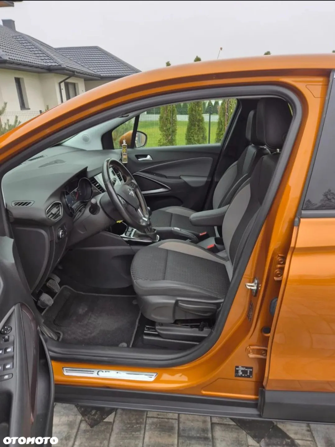 Opel Crossland X - 9