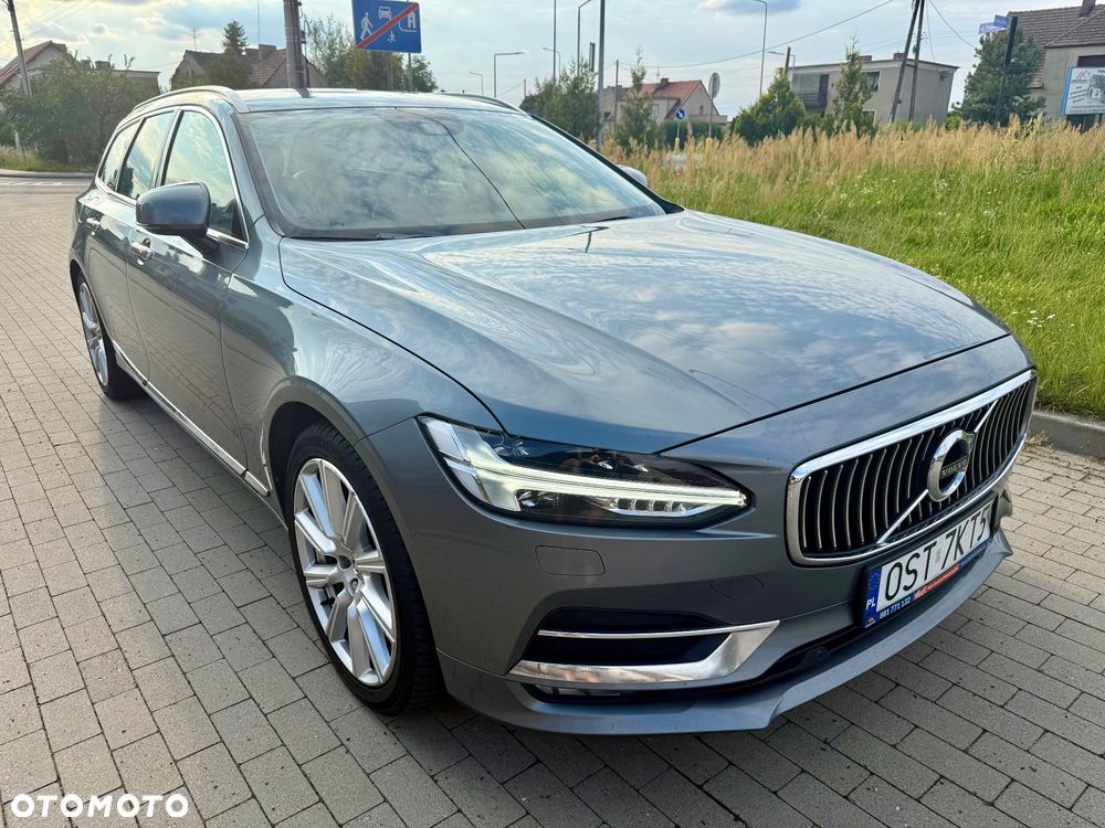 Volvo V90 D5 AWD Geartronic Momentum - 4