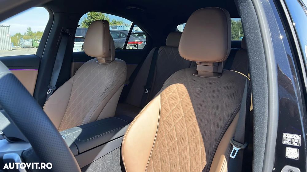 Mercedes-Benz E - 12