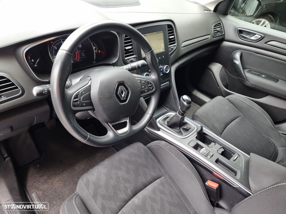 Renault Mégane 1.5 Blue dCi Limited - 4