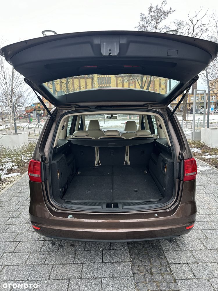 Volkswagen Sharan 2.0 TDI Comfortline DSG - 8