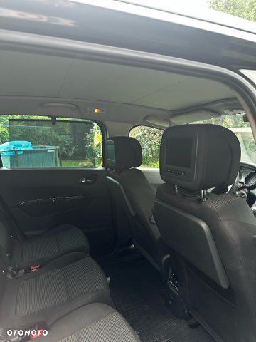Peugeot 5008 - 5