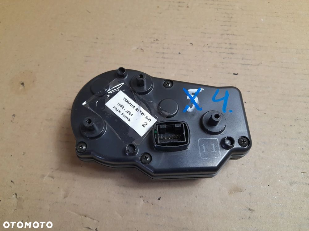 Yamaha YZF-R6 600 RJ03 (1999 - 2000) licznik zegary - 1