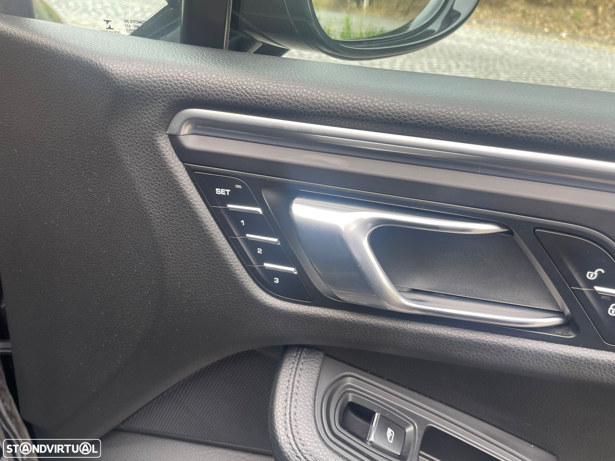 Porsche Macan Standard - 26