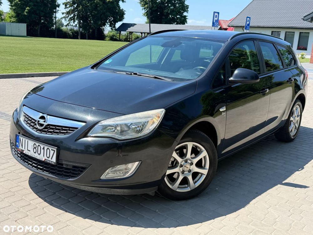 Opel Astra 1.4 Turbo 150 Jahre - 8