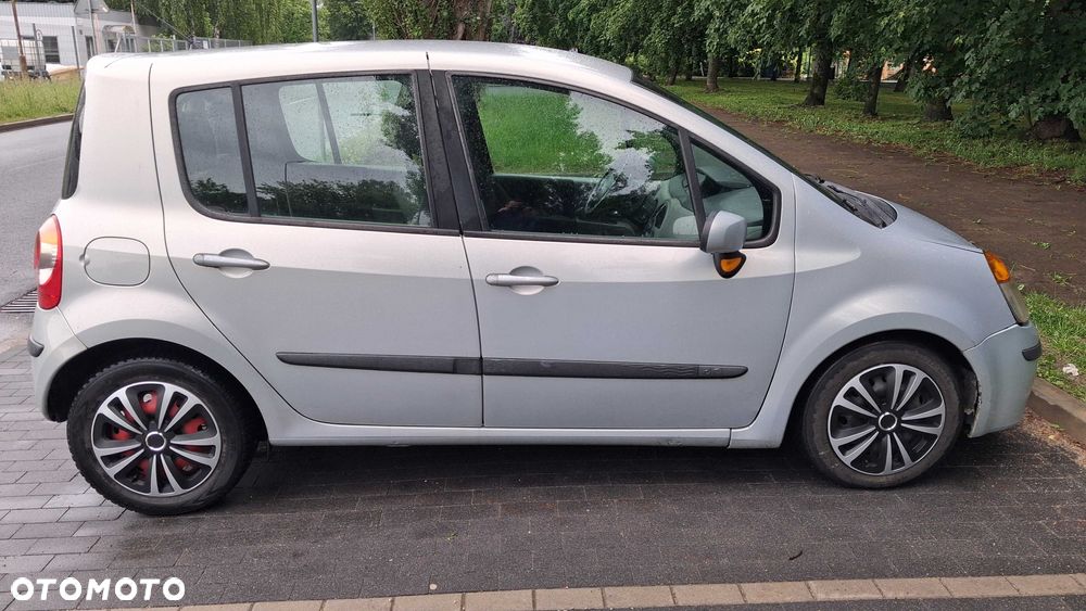 Renault Modus - 2