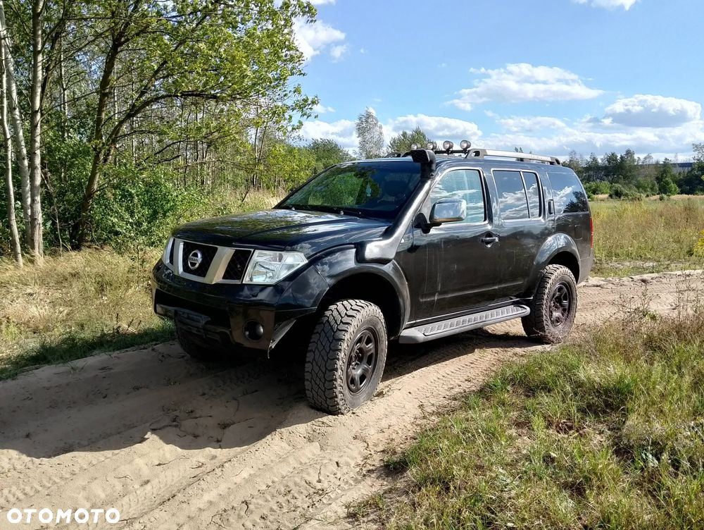 Nissan Pathfinder 2.5 DCi Elegance / LE - 6