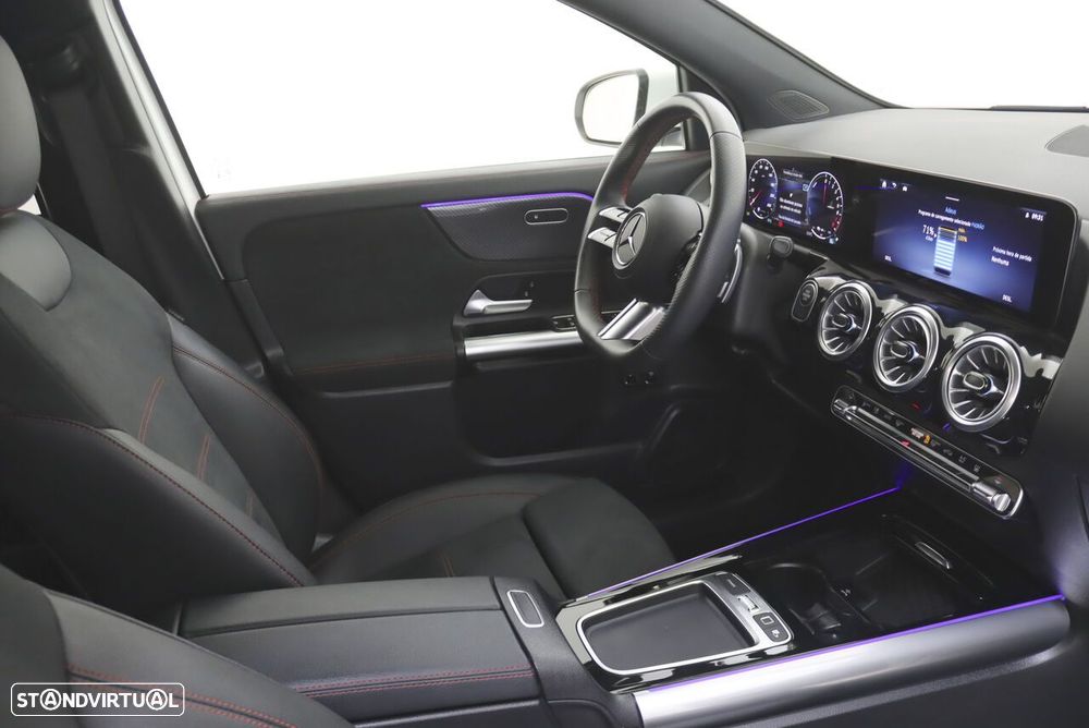 Mercedes-Benz A 250 e AMG Line - 7