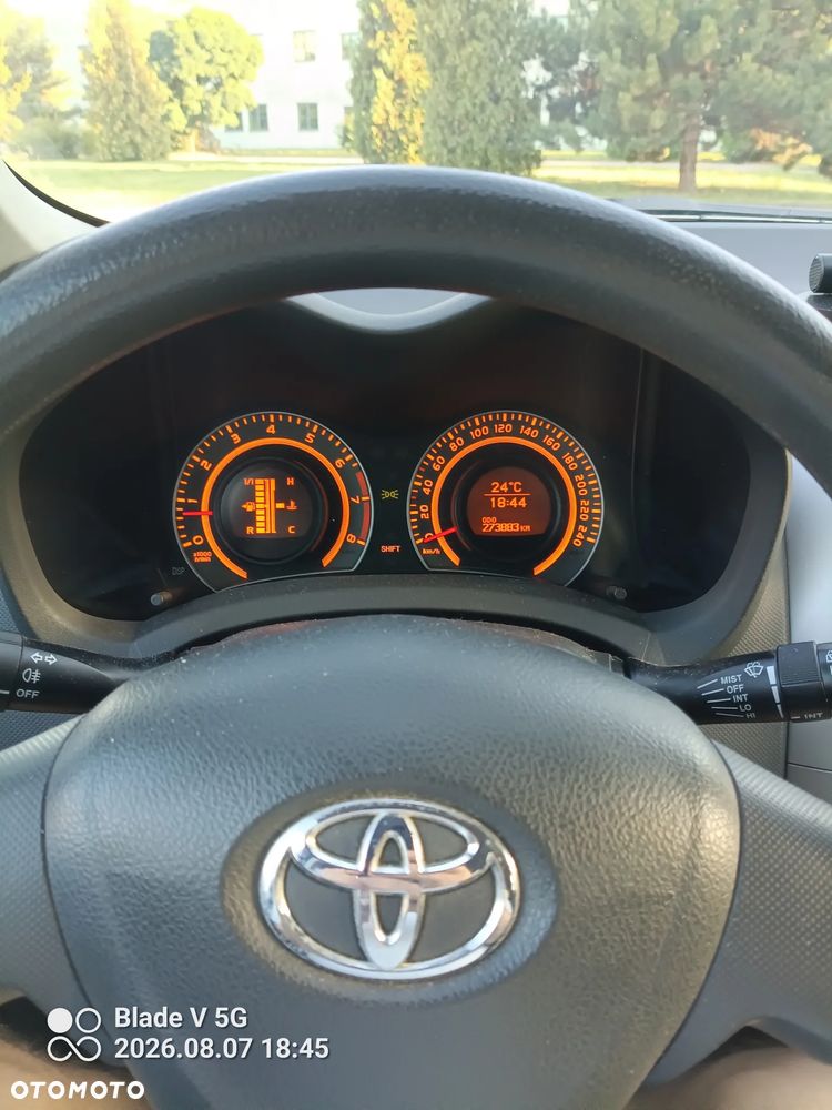 Toyota Auris 1.4 VVT-i Terra - 7