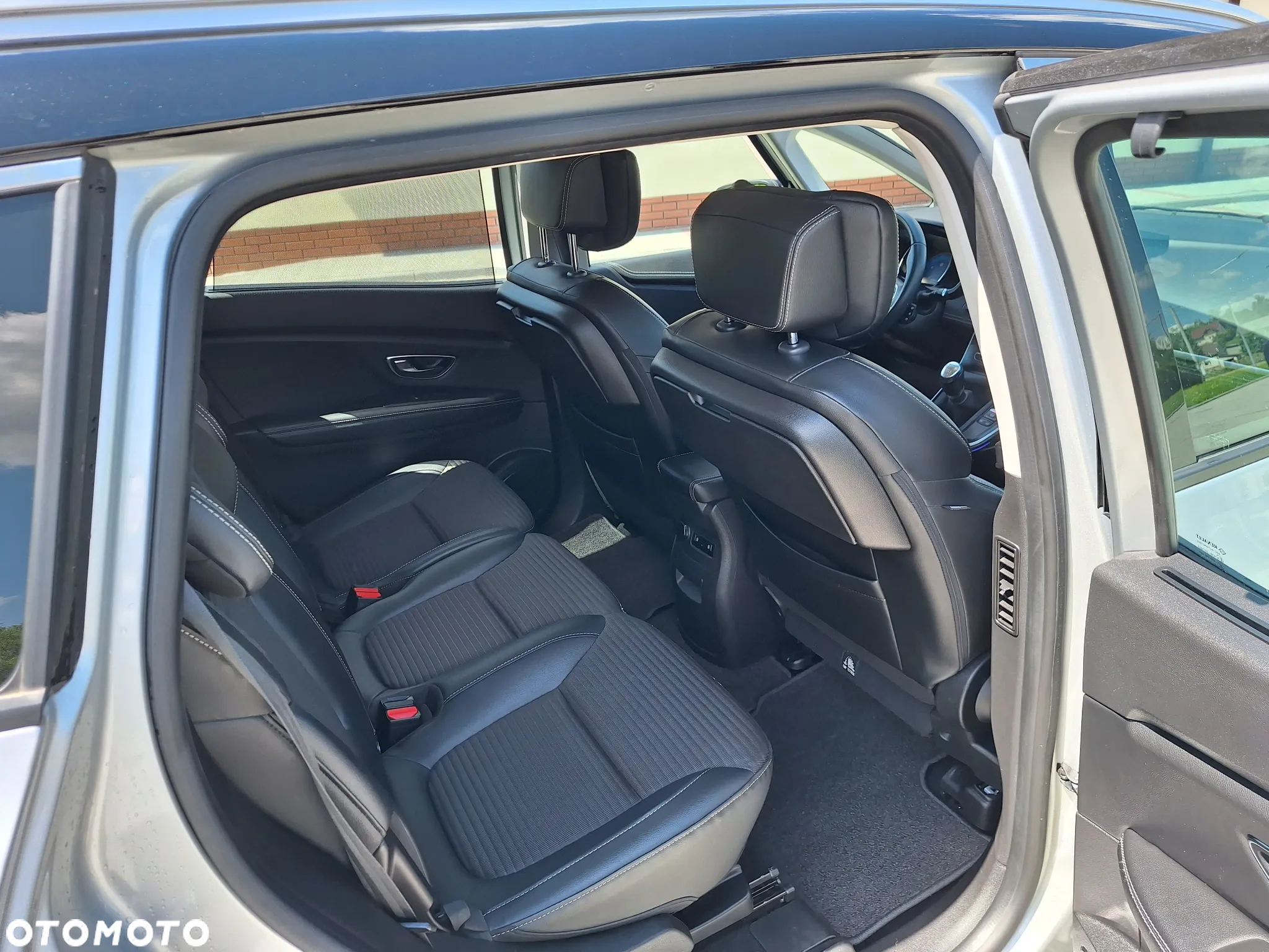 Renault Grand Scenic - 17