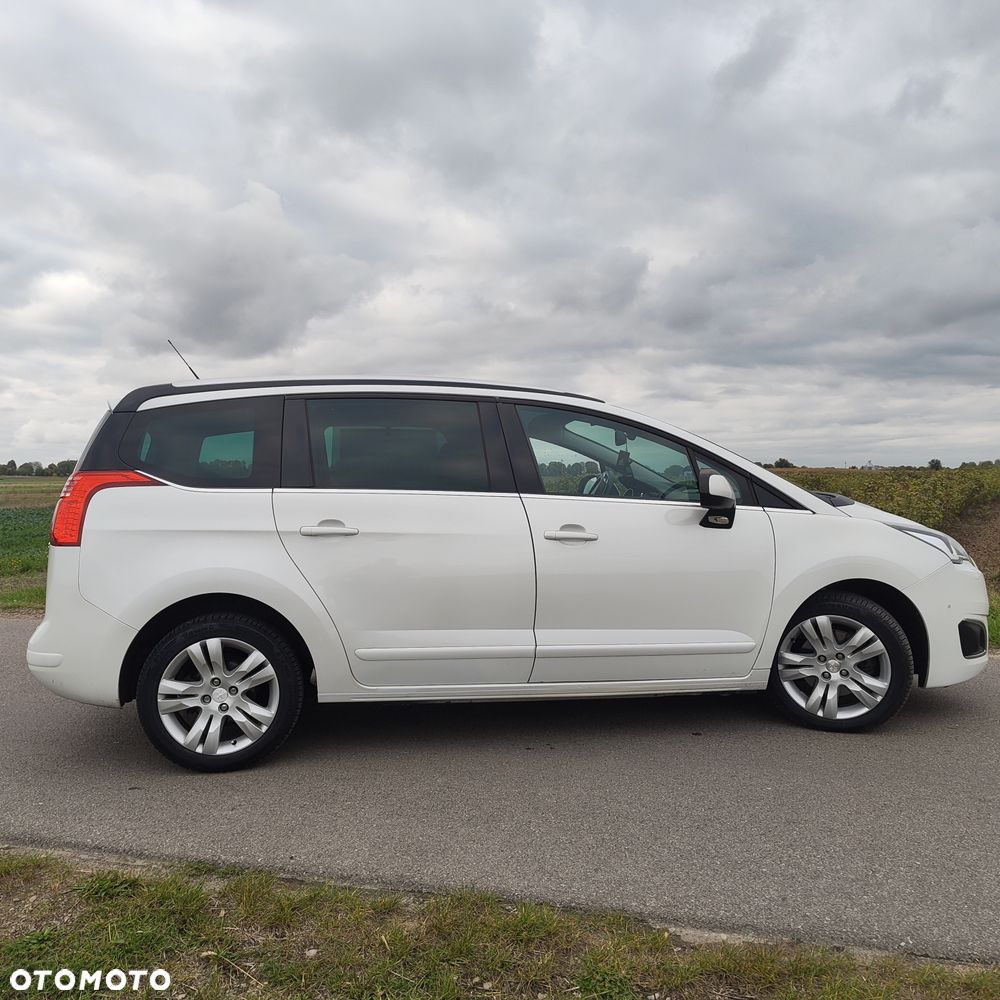 Peugeot 5008 - 5