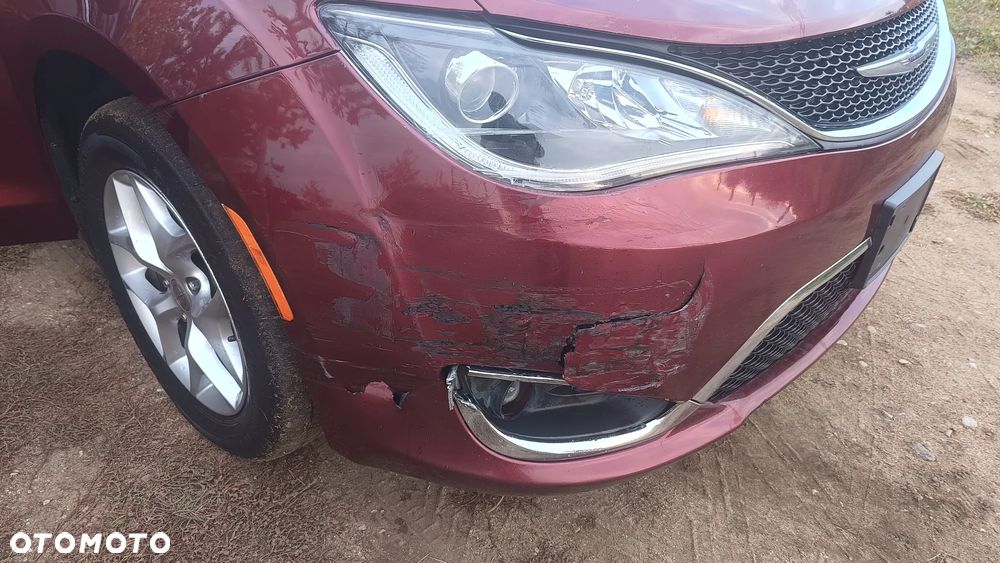 Chrysler Pacifica - 37