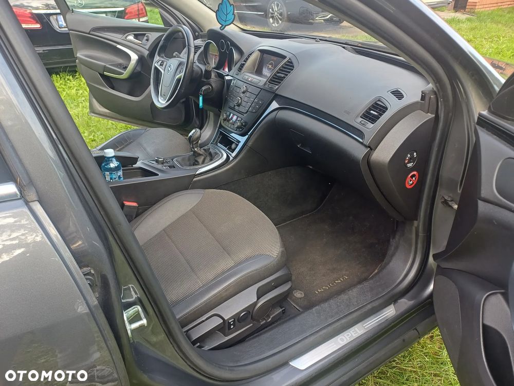 Opel Insignia - 12