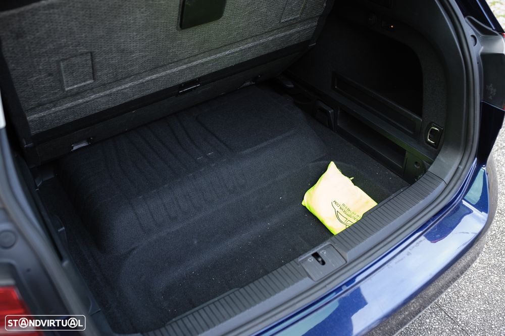 VW Passat Variant - 20