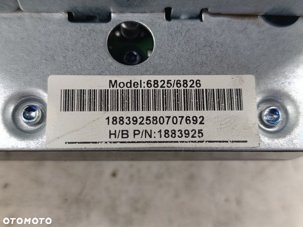 RADIO FABRYCZNE DODGE GRAND CARAVAN P05064245AK SIRIUS  6825/6826 - 10