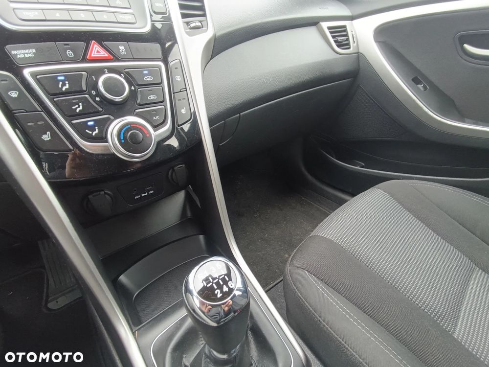 Hyundai i30 i30cw 1.4 Fifa World Cup Edition - 20