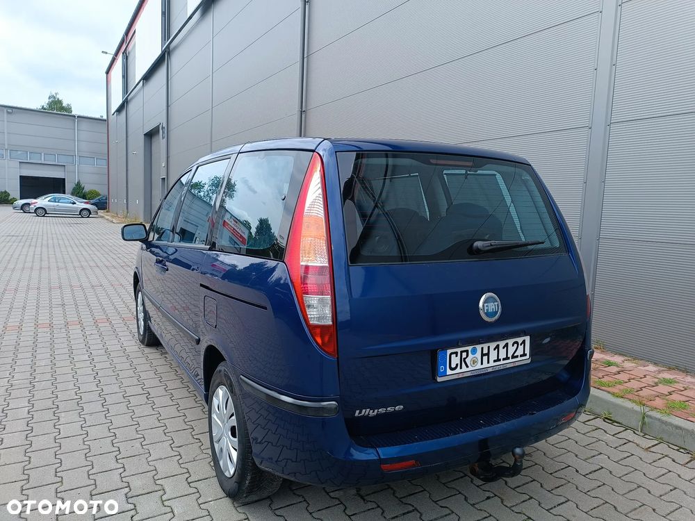 Fiat Ulysse 2.0 JTD DPF Emotion - 5