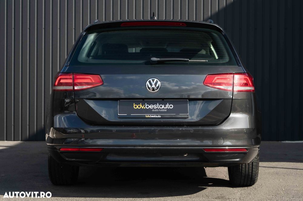 Volkswagen Passat Variant 2.0 TDI DSG Comfortline - 10