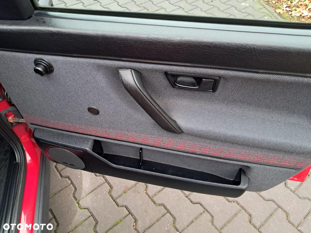 Volkswagen Golf 1.8 GTI - 22