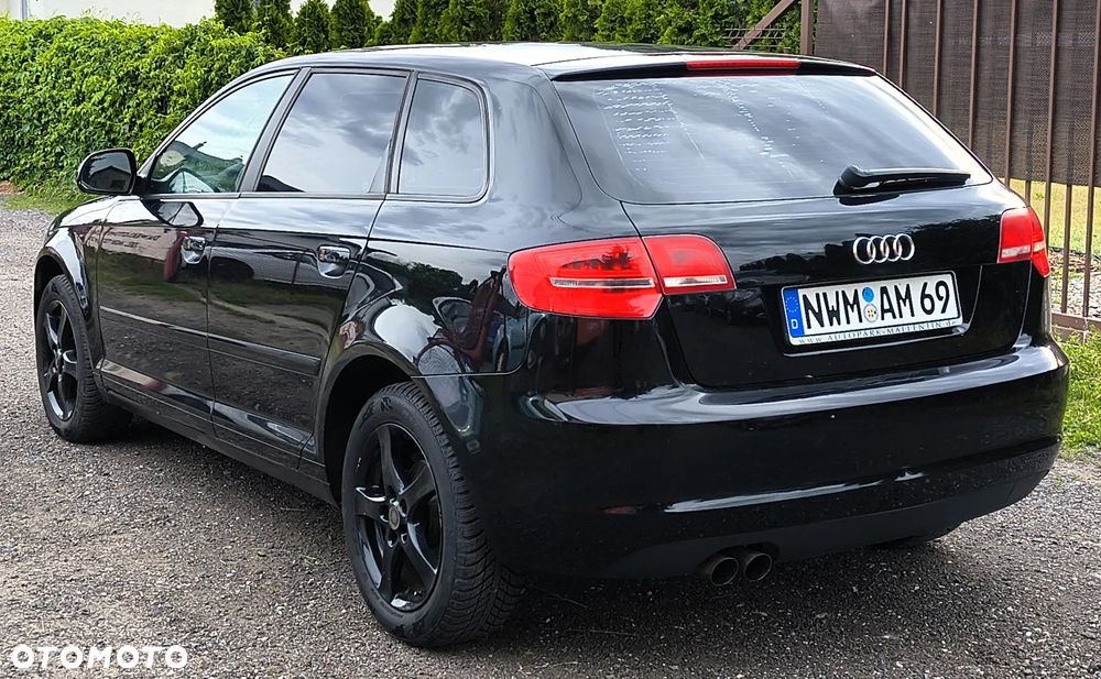 Audi A3 Sportback 1.4 TFSI Ambiente - 4