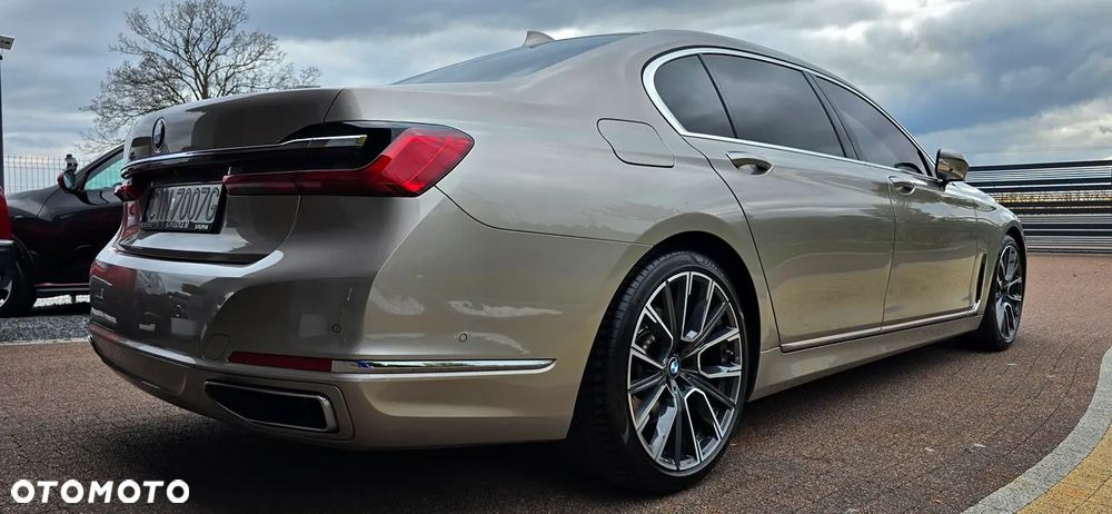 BMW Seria 7 [G11 G12] 19-22 - 27