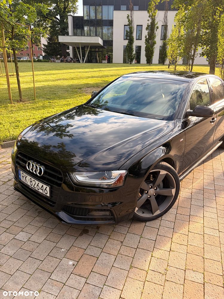 Audi A4 Limousine 2.0 TFSI quattro S tronic S line Sportpaket - 4