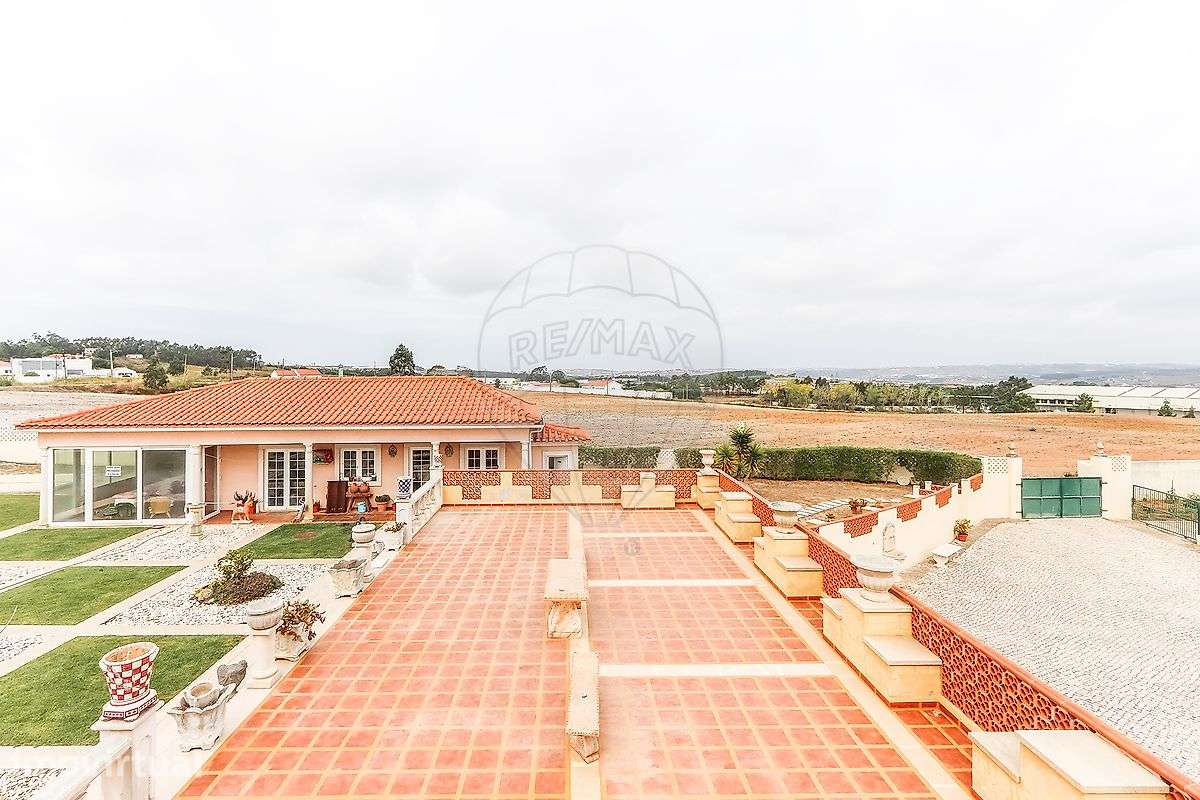 Moradia T7 para venda - Grande imagem: 2/50