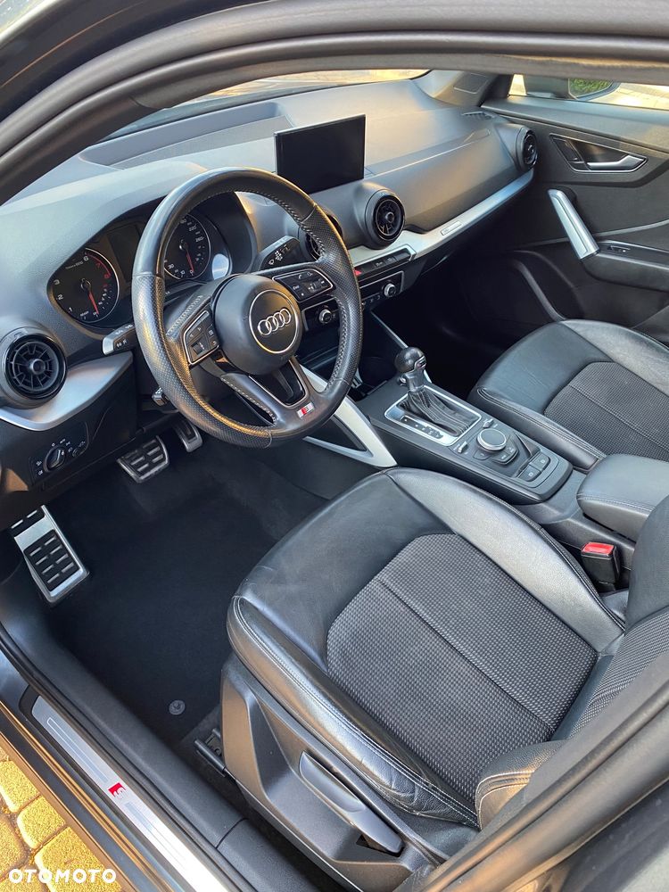 Audi Q2 1.0 TFSI ultra S tronic design - 11