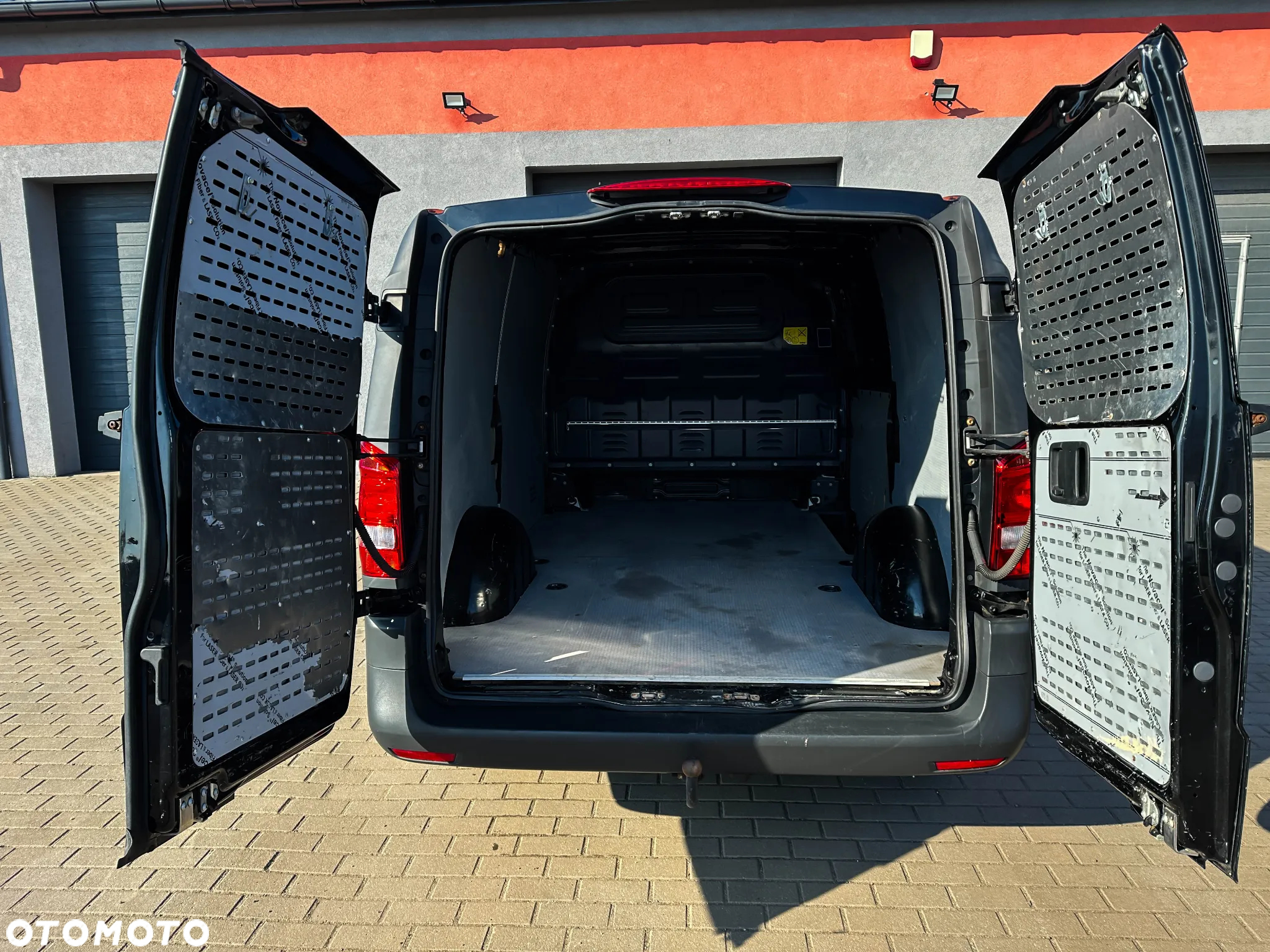 Mercedes-Benz Vito - 17