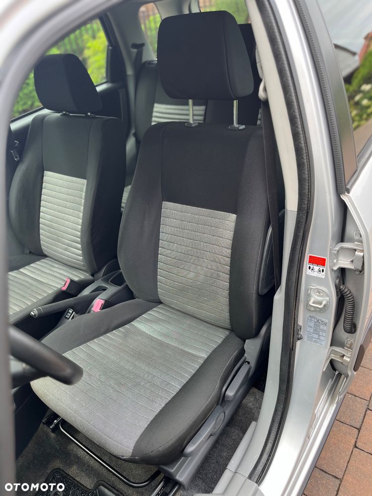 Suzuki SX4 1.6 Comfort Plus - 9