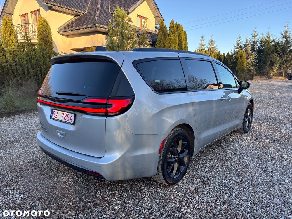 Chrysler Pacifica - 7