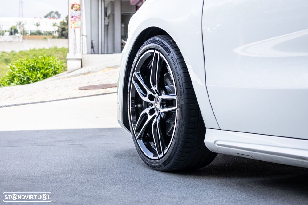 Mercedes-Benz A 180 d AMG Line - 9