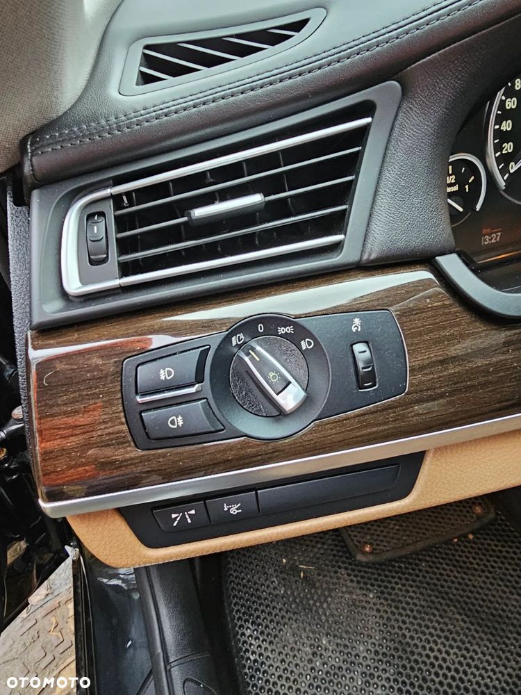 BMW Seria 7 730d - 12