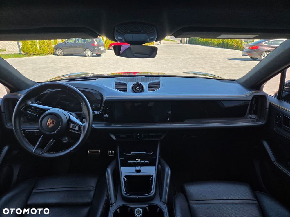 Porsche Cayenne - 3