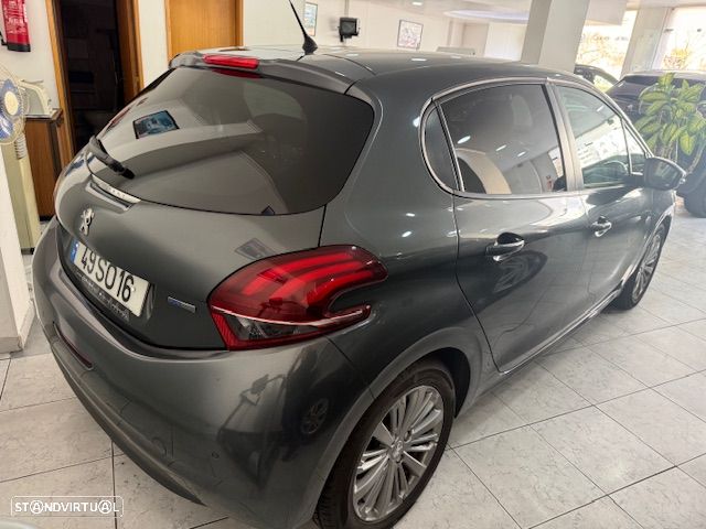 Peugeot 208 1.2 PureTech Style - 3