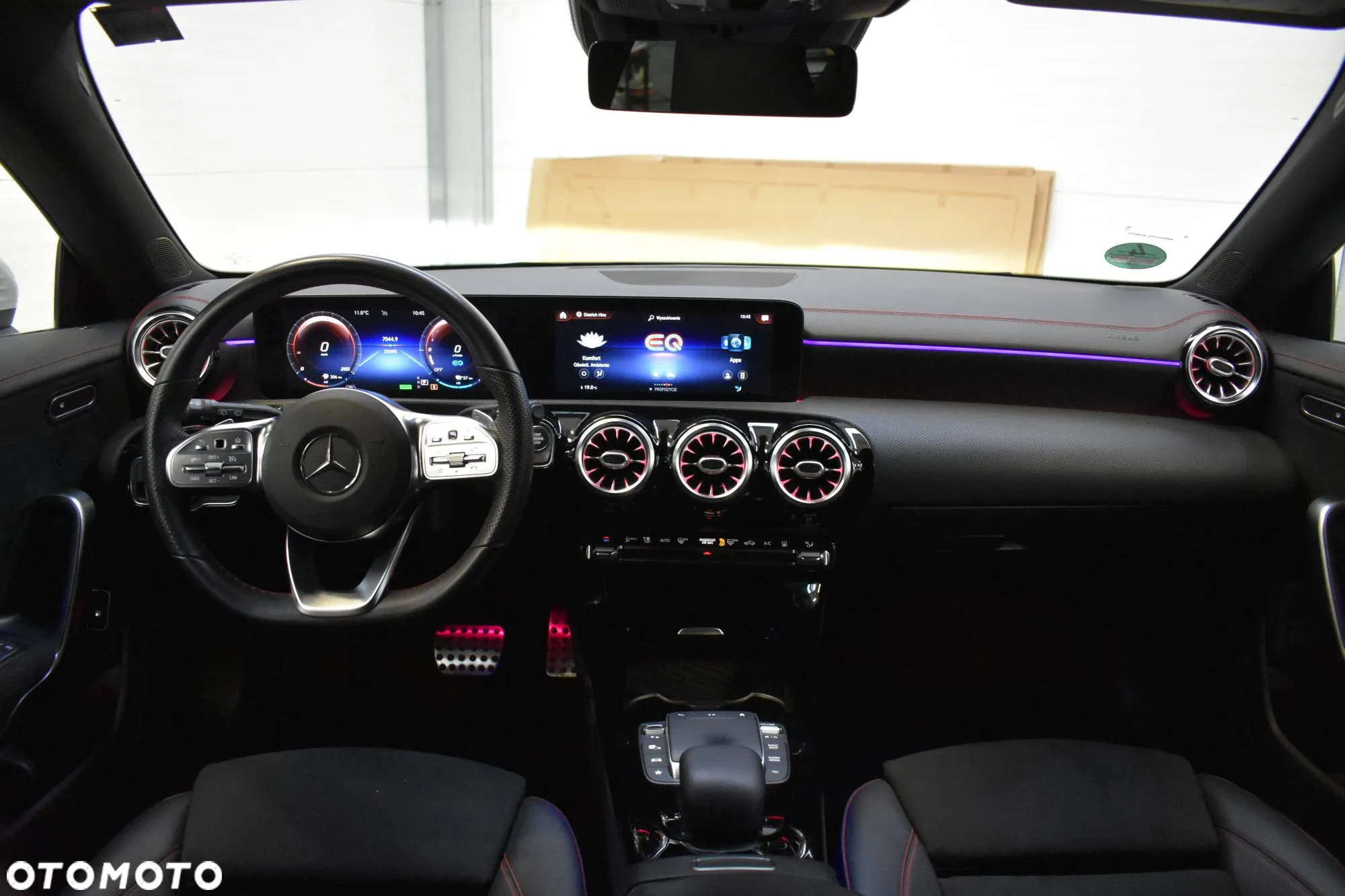 Mercedes-Benz CLA 250 E AMG Line 8G-DCT - 13