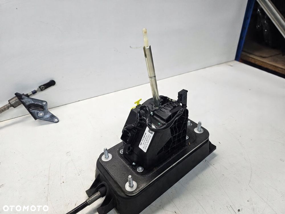WYBIERAK LEWAREK AUTOMAT AUDI A1 8X VW 6R1713025AE - 3