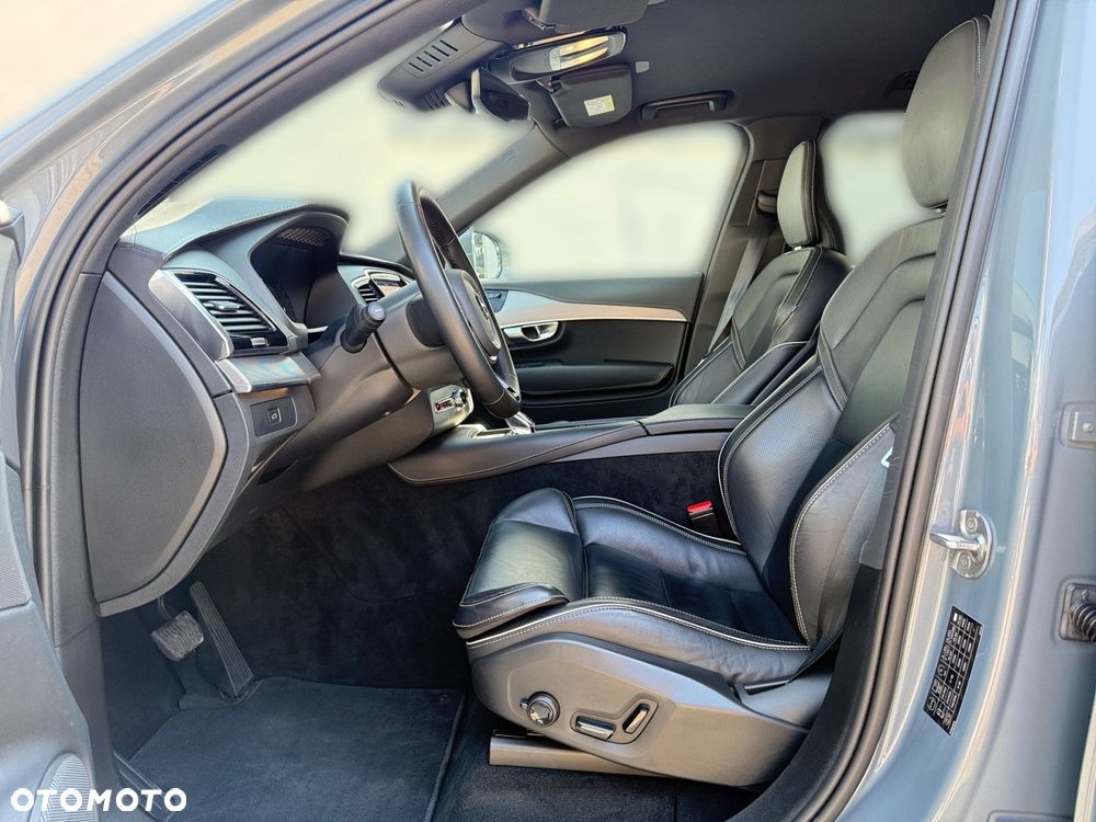 Volvo XC 90 - 12