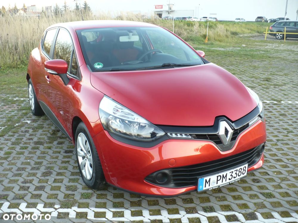 Renault Clio 1.2 16V 75 Authentique - 9