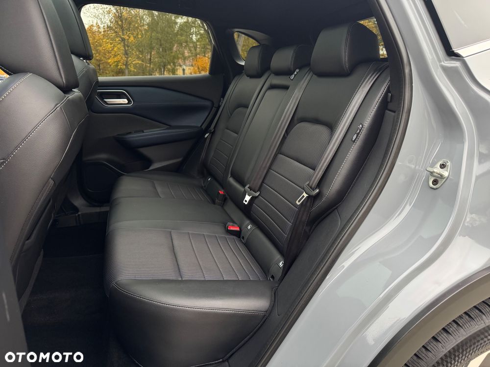 Nissan Qashqai 1.3 DIG-T Tekna+ - 25