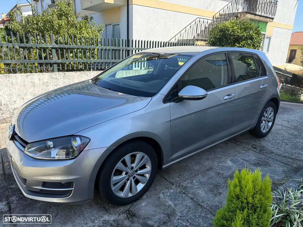 VW Golf 1.6 TDi Trendline BlueMotion - 1
