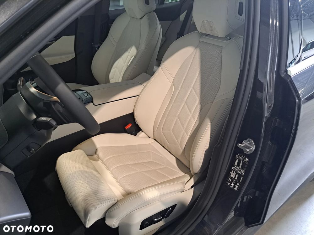 BMW Seria 5 520d xDrive mHEV - 10