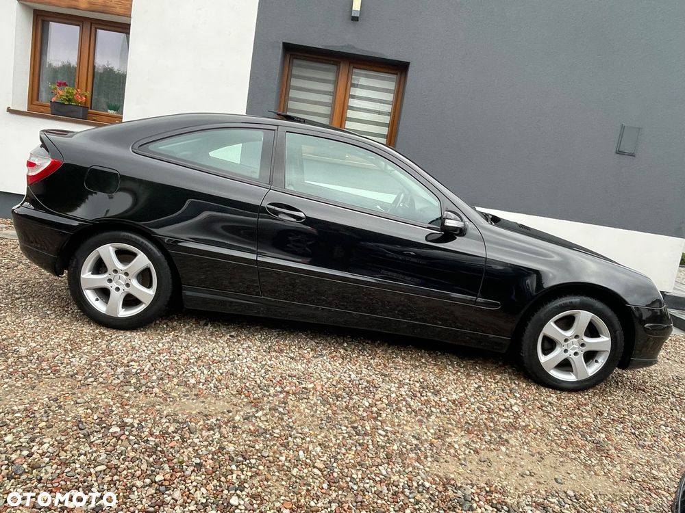 Mercedes-Benz Klasa C 180 Kompressor Sportcoupe - 13